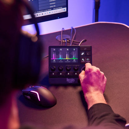 Hercules Stream Essentials Kit – Ensemble de streaming professionnel avec contrôleur Stream 200 XLR, micro HXD-700 XLR et 3 mois d'abonnement Voicemod Pro