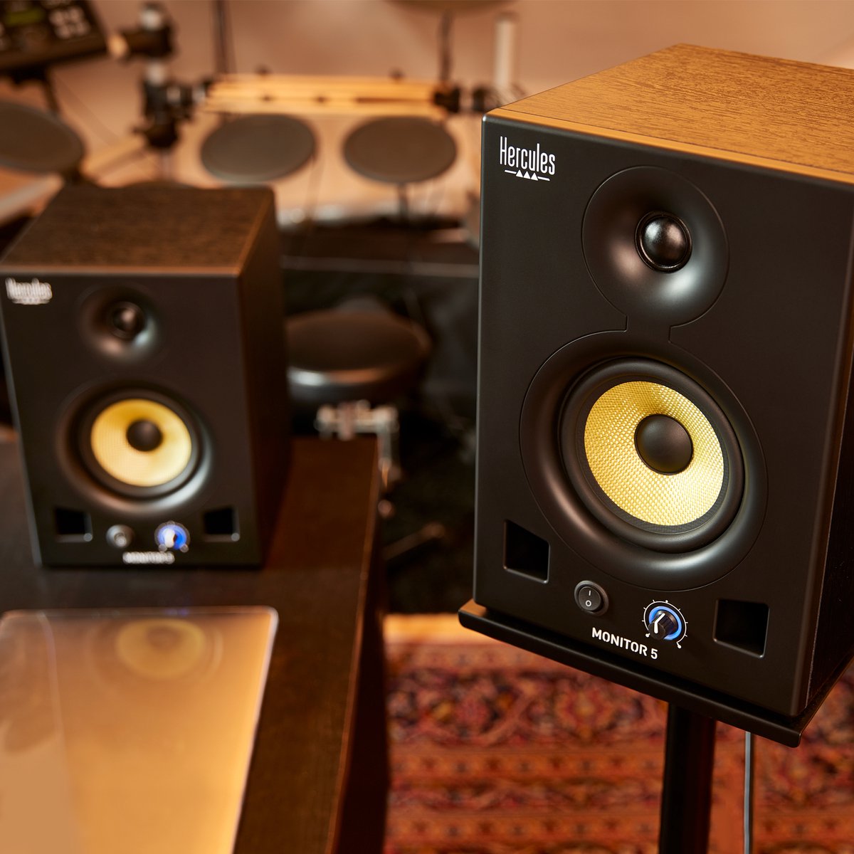 Hercules Monitor 5 – Hoogwaardige 2-weg actieve studiomonitors met 5-inch drivers voor nauwkeurige audio