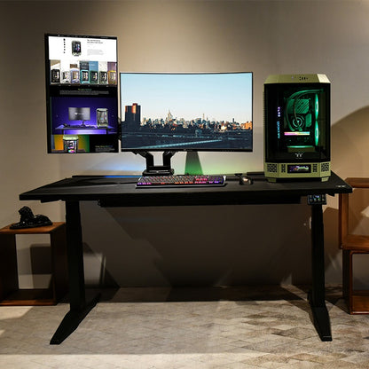 Thermaltake Dual RGB Gaming-Monitorarm – Doppelter Gasfederarm mit RGB-Beleuchtung – Unterstützt zwei Monitore von 17" bis 35" – Schwarz